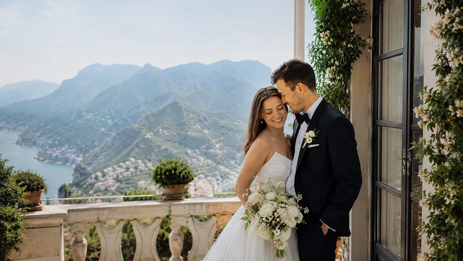 Ravello Italy elopement couple on a terrace overlooking the Amalfi Coastoverlooking the Amalfi Coast