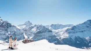 Winter Wedding in Switzerland | Ski and Snowboard Elopement in Grindelwald