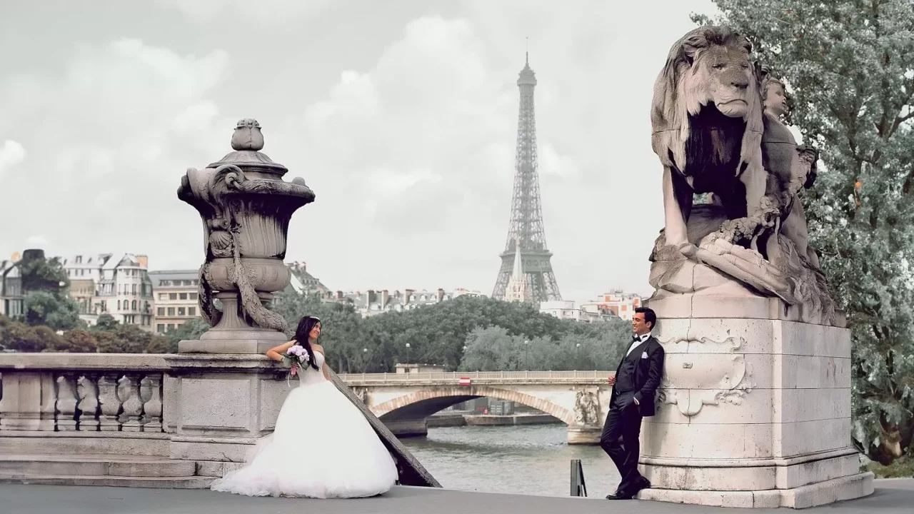 Elope in France All-inclusive Elopement in Paris – 1