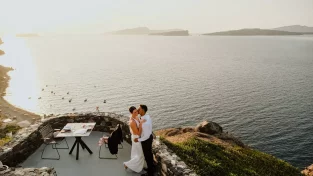 Elopement in Greece | Sunset Dinner in Santorini