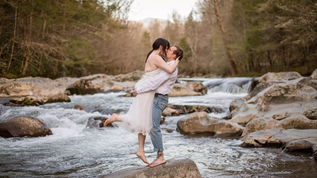 Gatlinburg Elopement Wedding Package United States_16_9