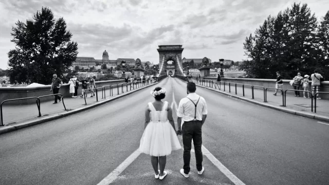budapest-wedding-sightseeing-boatride