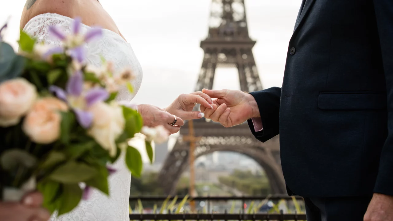 Paris Elopement Package France_16_9