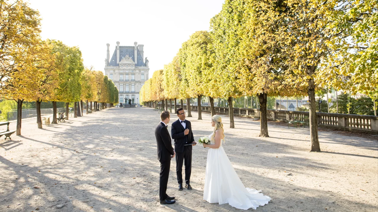 Paris Elopement France_16_9