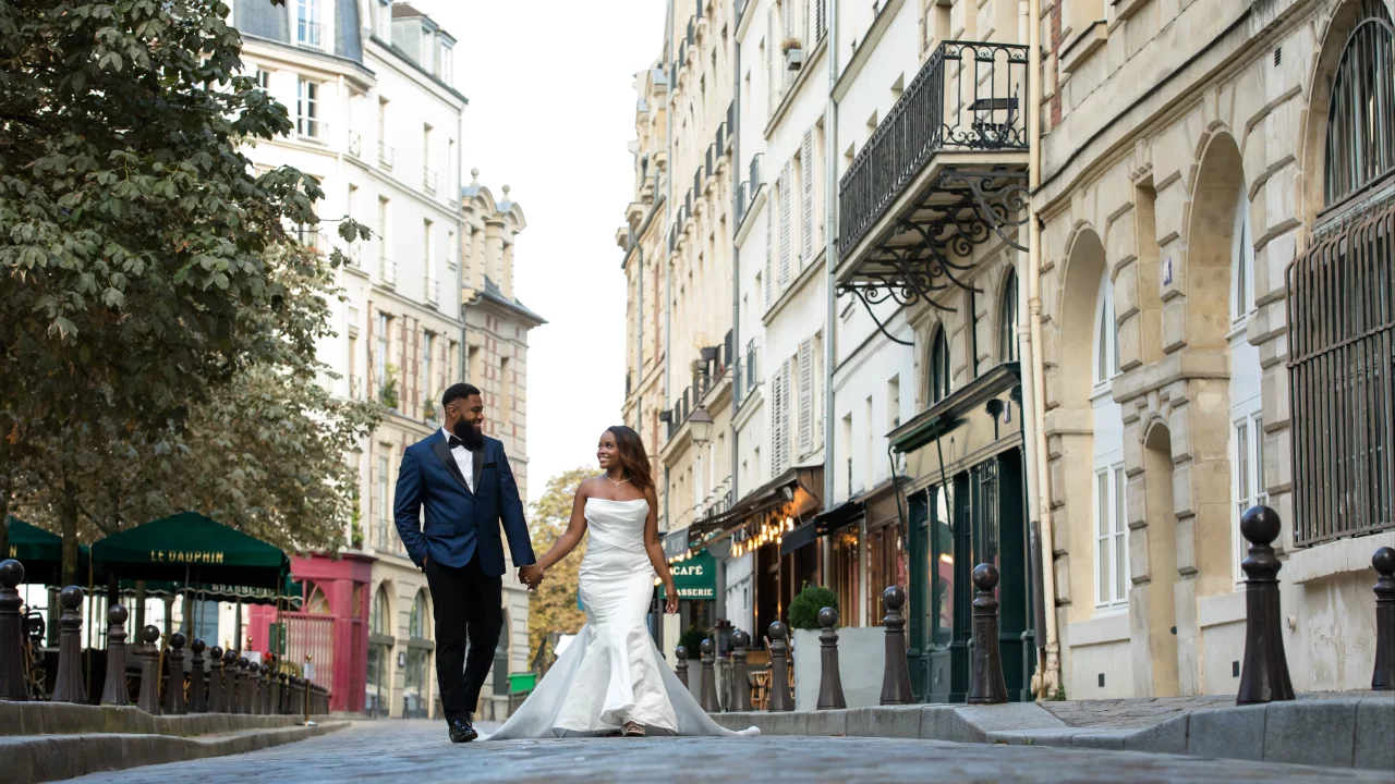 Elope Paris France_16_9