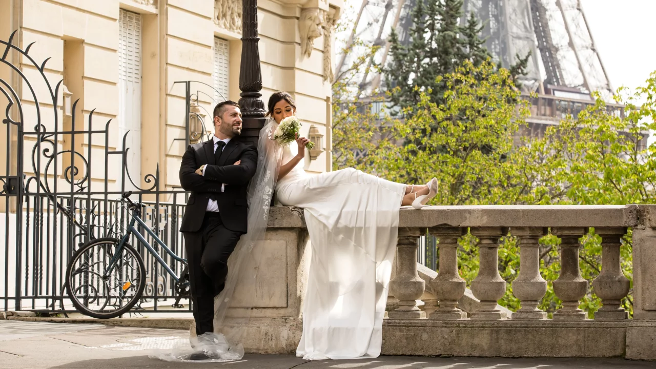 Paris Eiffel Tower Wedding Elopement Package France_16_9