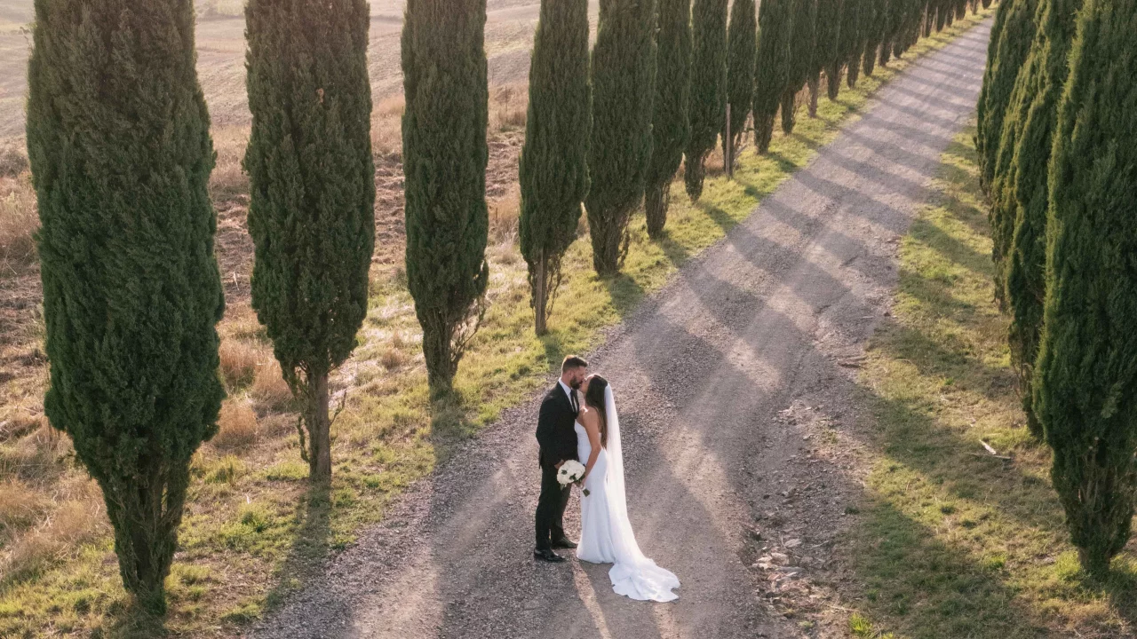 Elopement Wedding Package Tuscany Italy_16_9