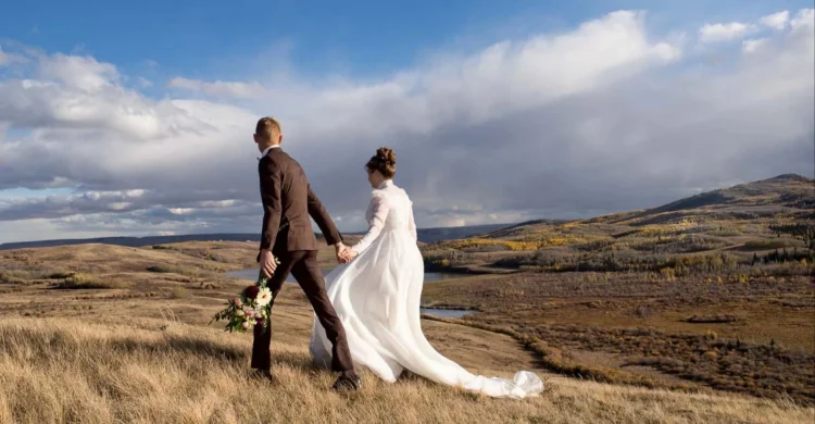 Elope in the Rocky Mountains | Canada