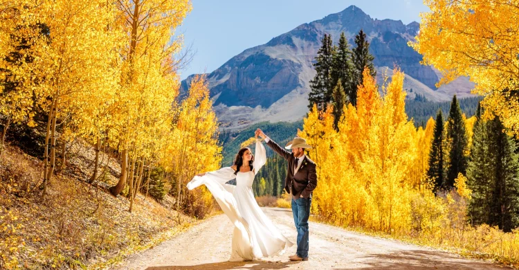 Telluride  Elopement Package | Hiking and Off-roading