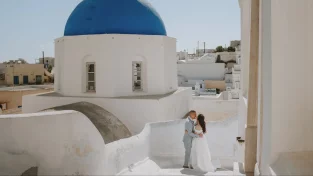 Elope in Santorini | Caldera Picnic
