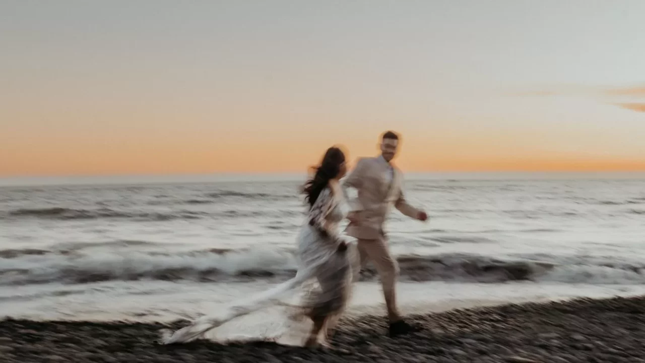 washington adventure wedding ruby beach seattle
