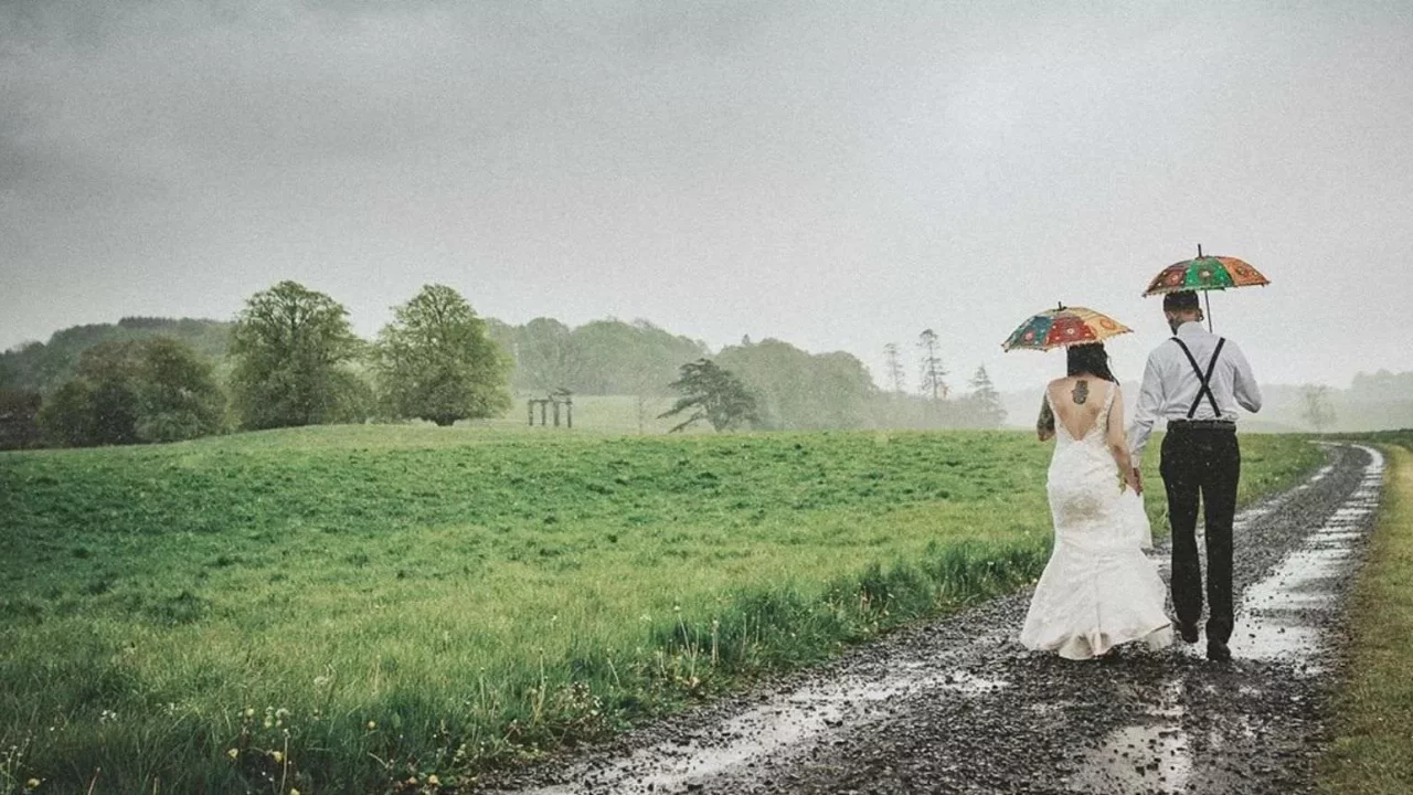 elope to ireland