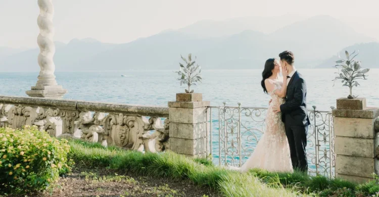 Lake Como Wedding Package | Elopement in Varenna with Photoshoot in Villa Monastero and Boatride
