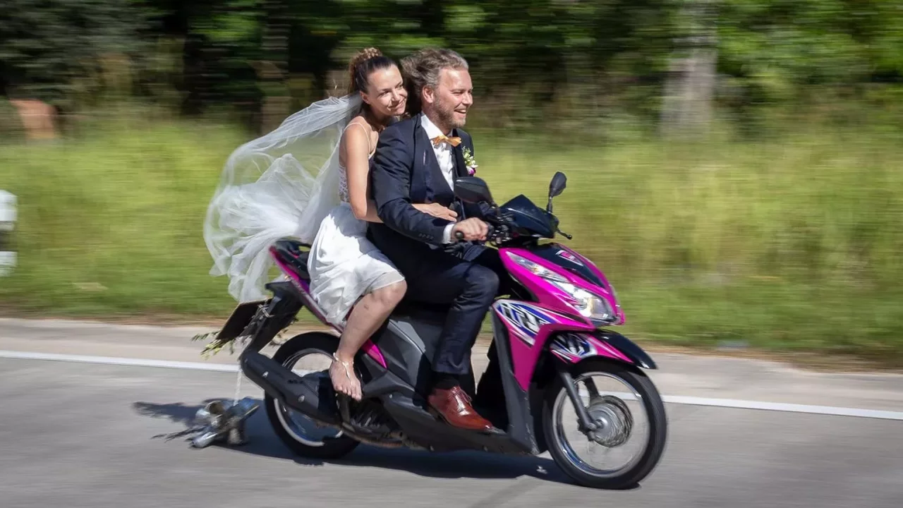 Elopement in Koh Phangan Motorbike