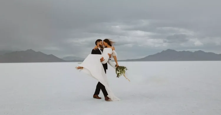 Bonneville Salt Flats Elopement Wedding in Utah