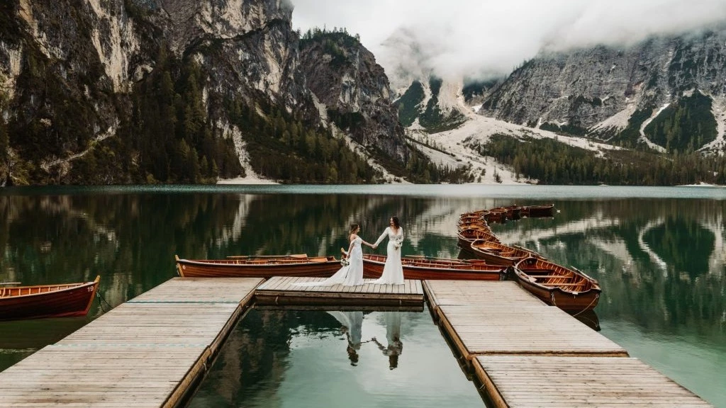 Lago di Braies Elopement Package | Italy
