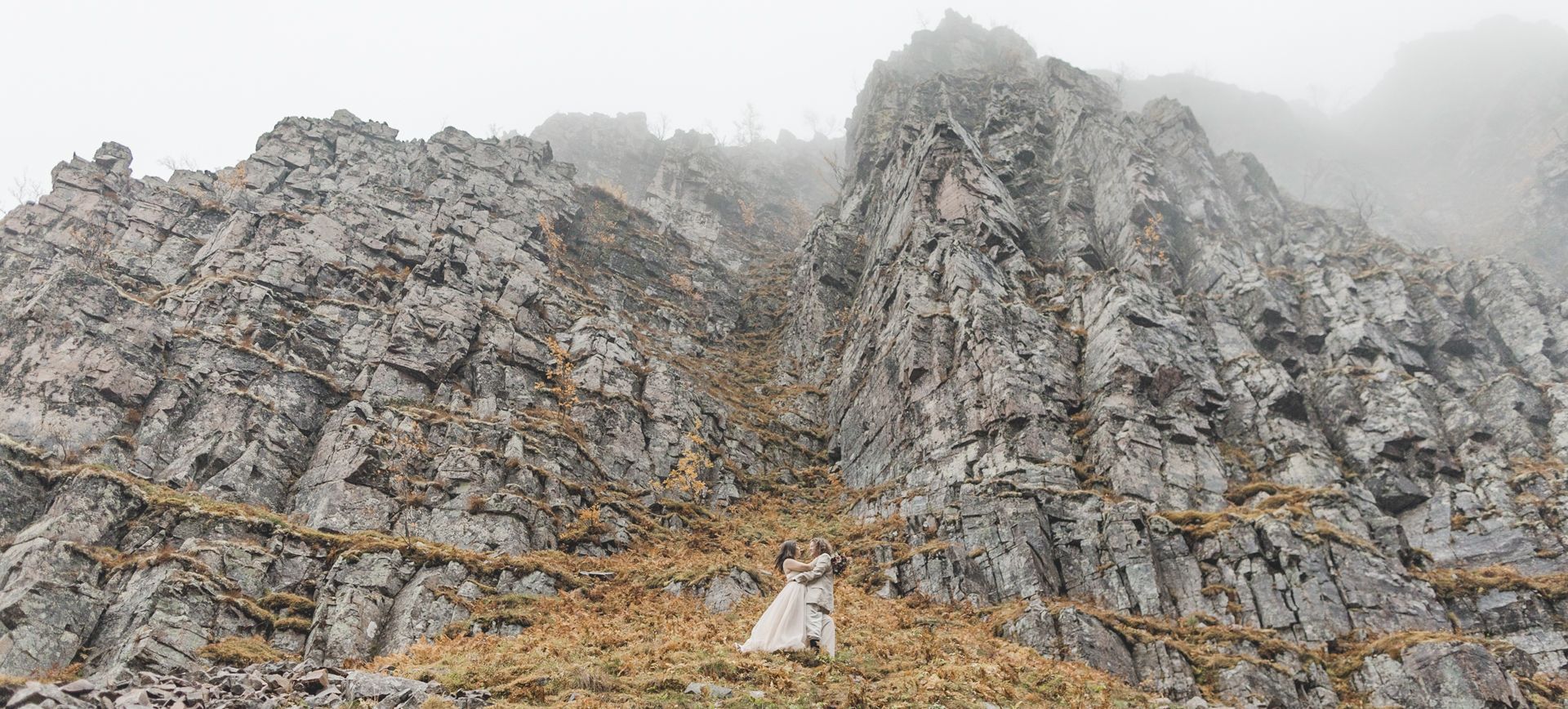 glamping elopment in sweden - elope to fulufjället national park