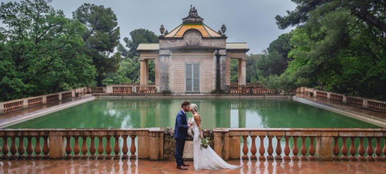 Barcelona intimate wedding in Labyrinth Park