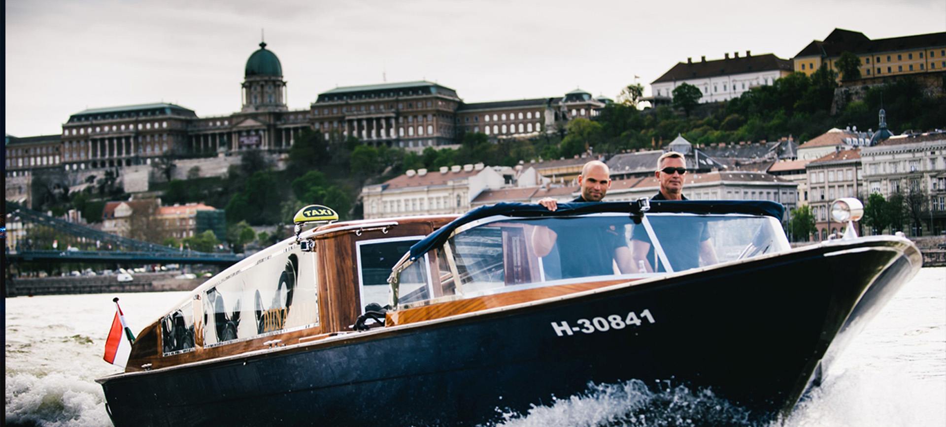 budapest wedding with boat ride - elope to europe