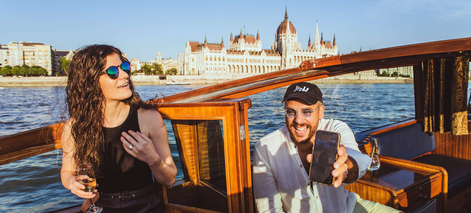 budapest wedding boat ride - elope to europe
