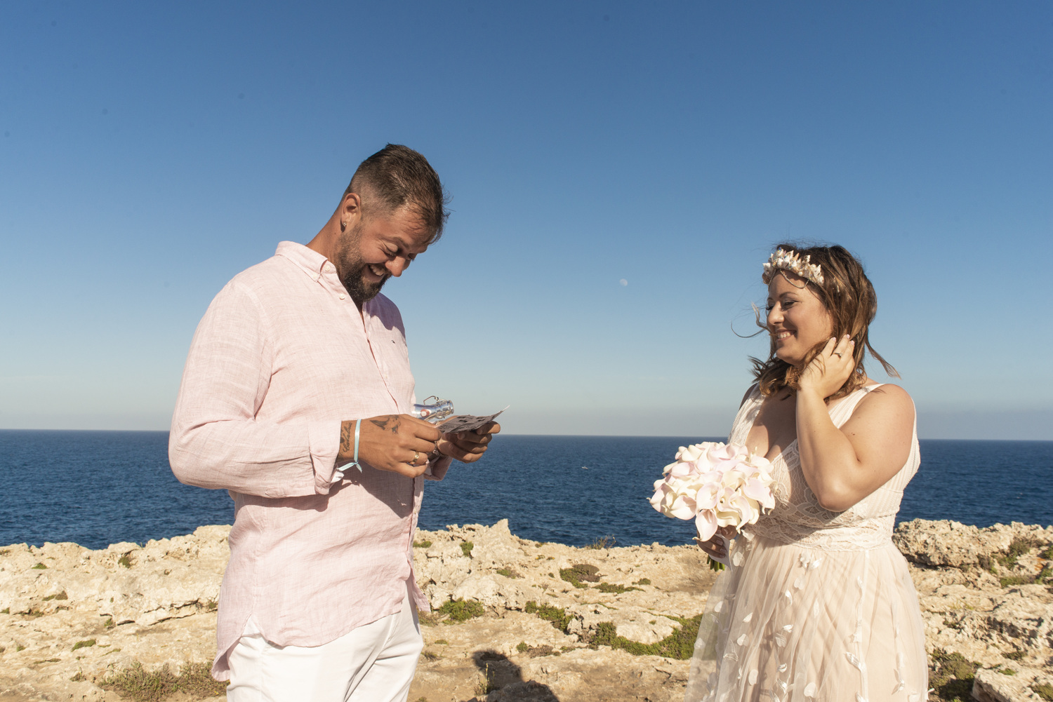 Couple saying their elopement vows in Mallorca